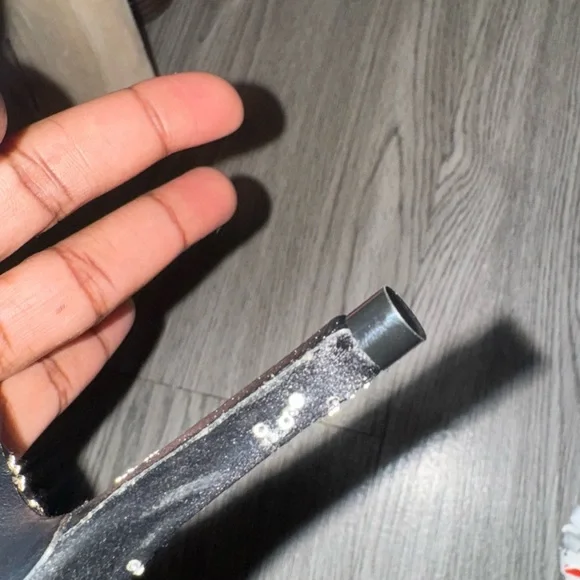 Balenciaga Women's Black Pointed Toe Shoes - Picture 5 of 7